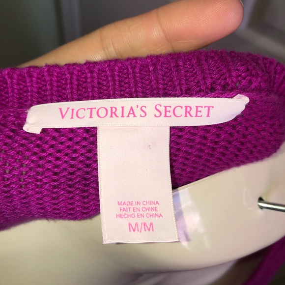 Victoria’s Secret M Oversized Sweater - Picture 7 of 9